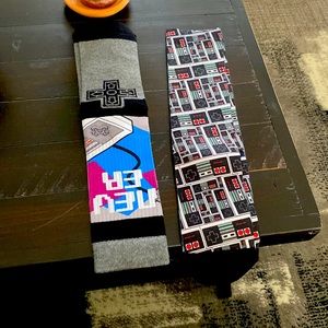 Branded Nintendo socks.  No tags like new (2 pairs)